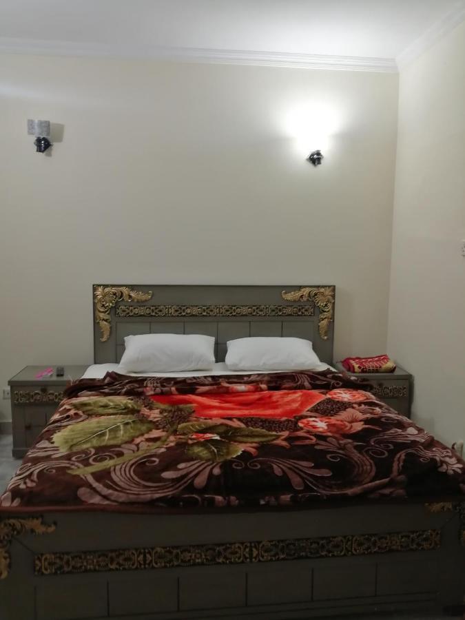 Star Hotel Lahore Extérieur photo